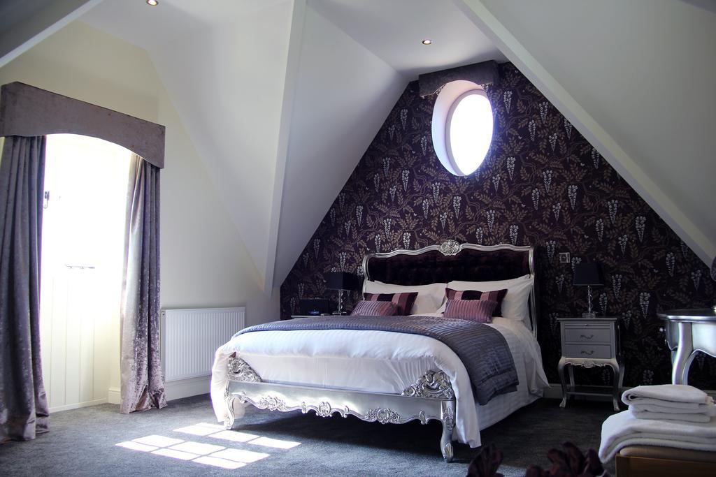 The Six Bells Bed & Breakfast Bourne Room photo