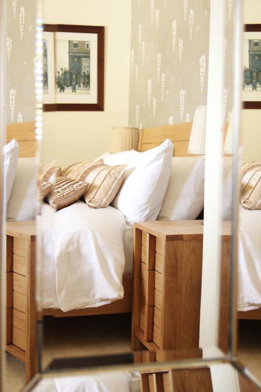 The Six Bells Bed & Breakfast Bourne Room photo