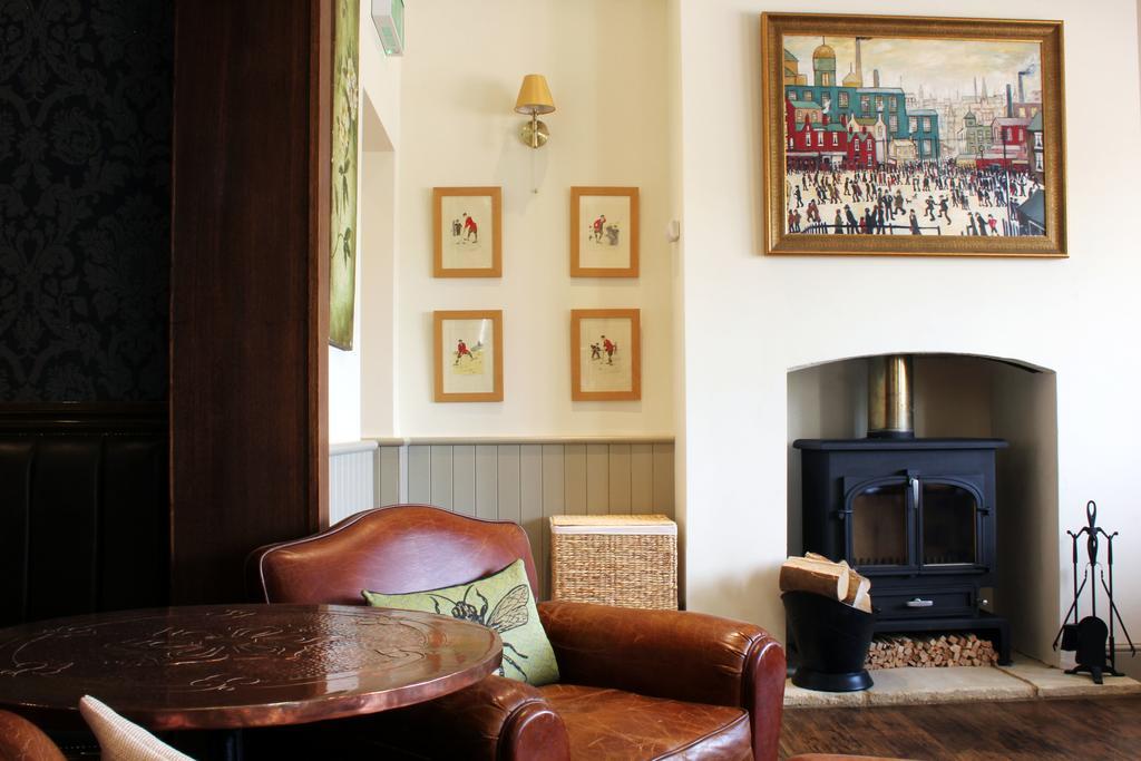 The Six Bells Bed & Breakfast Bourne Exterior photo