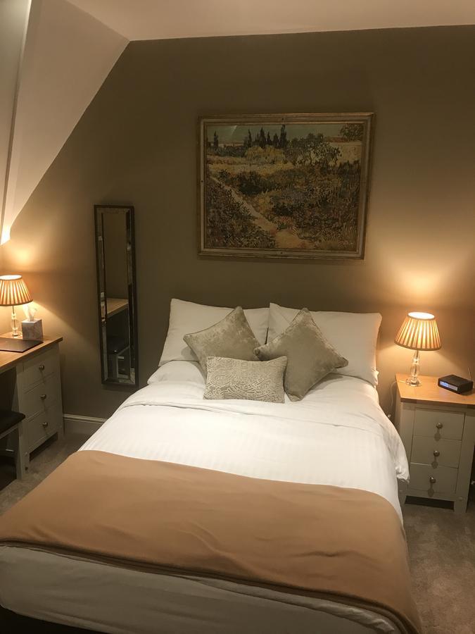 The Six Bells Bed & Breakfast Bourne Room photo
